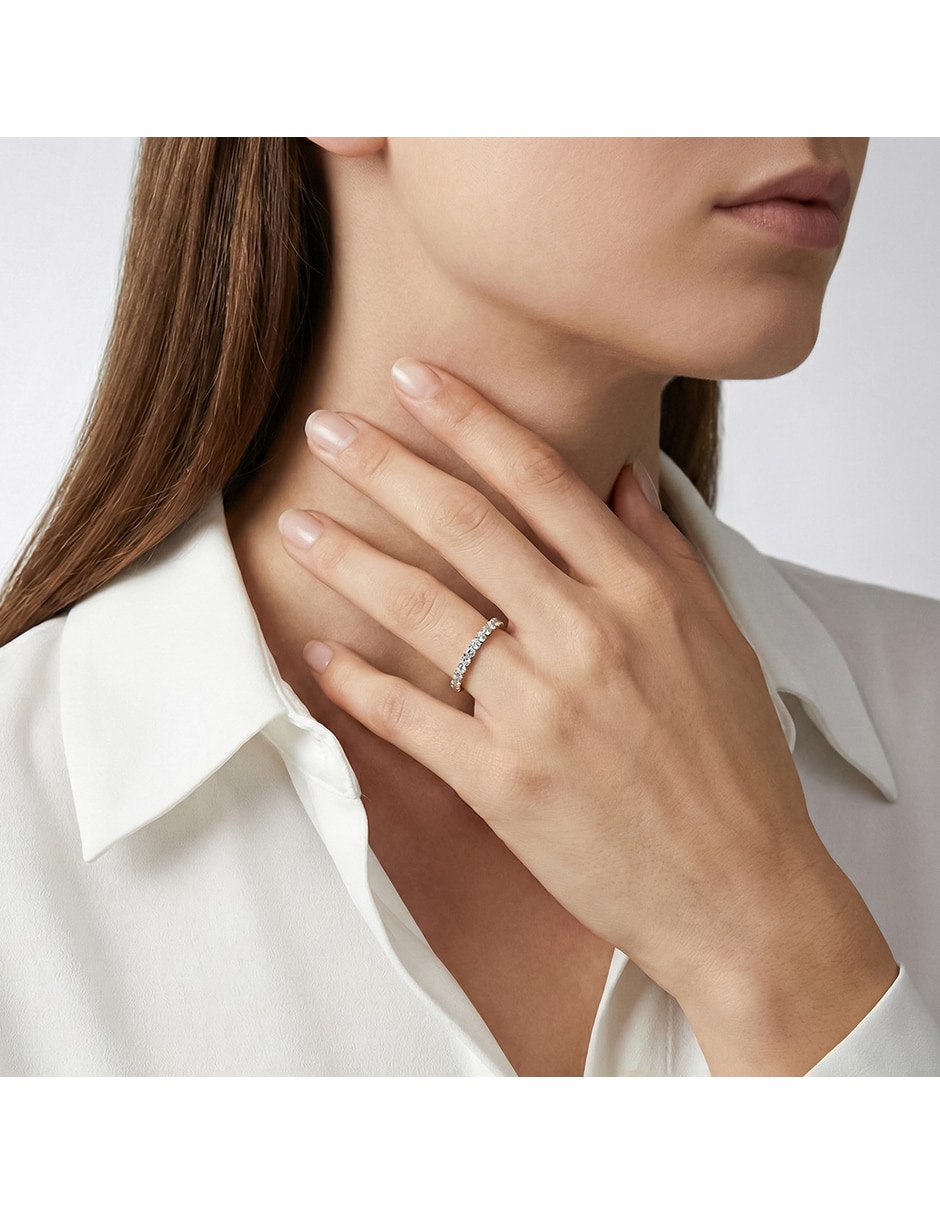 Anillo de 10 K de Oro Zirconia Brillante 4
